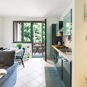  Apartment Buro Il Viaggiatore Italy